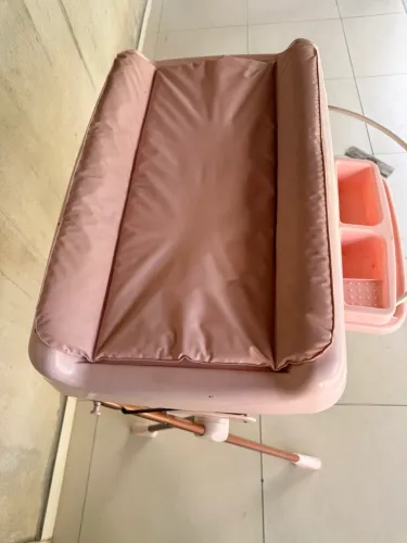 Banheira com trocador e suporte Burigotto