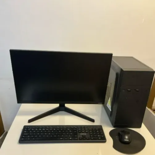 PC - Computador completo com tela de 24 polegadas Samsung