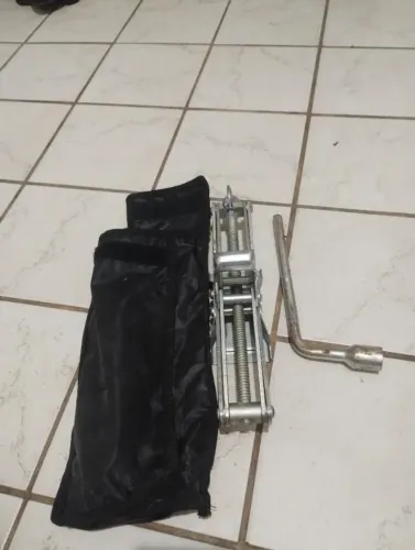 Macaco automotivo 