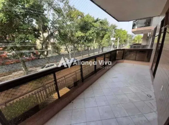 Recreio dos Bandeirantes | Apartamento 2 quartos, sendo 1 suite