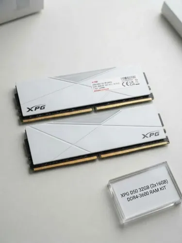 Kit Memória RAM XPG Spectrix D50 32GB (2x16GB) 3600MHz DDR4