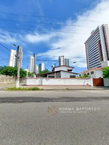 VENDA Casa em avenida Amintas Barros Lagoa Nova - Natal - RN