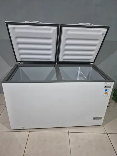 Freezer horizontal Consul 534L porta dupla sólida
