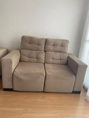 Sofá retrátil usado
