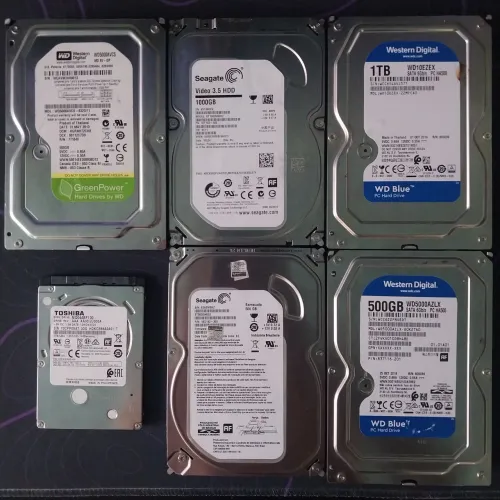 Lote de HDs de 1tb e 500gb