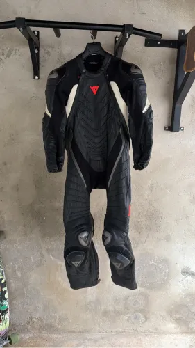 Macacão dainese aero evo D1 pro N50