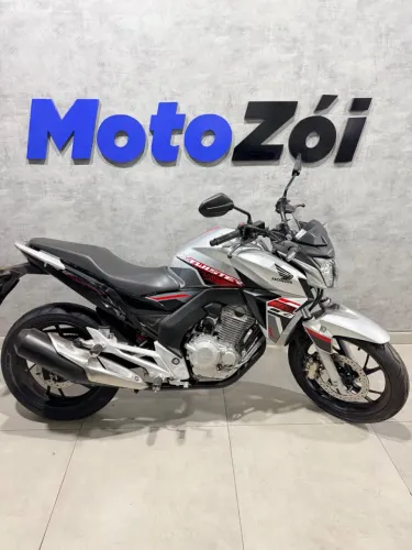 HONDA CB 250 TWISTER PRATA 2021