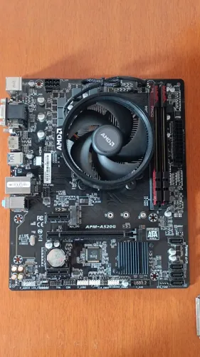 Kit AM4 - Placa mãe A520 + Processador Ryzen 5600g + Memoria RAM 16gb 3600MT/s