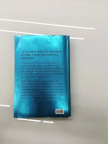 Espada de Vidro, Victoria Aveyard - livro (2? livro Rainha Vermelha)