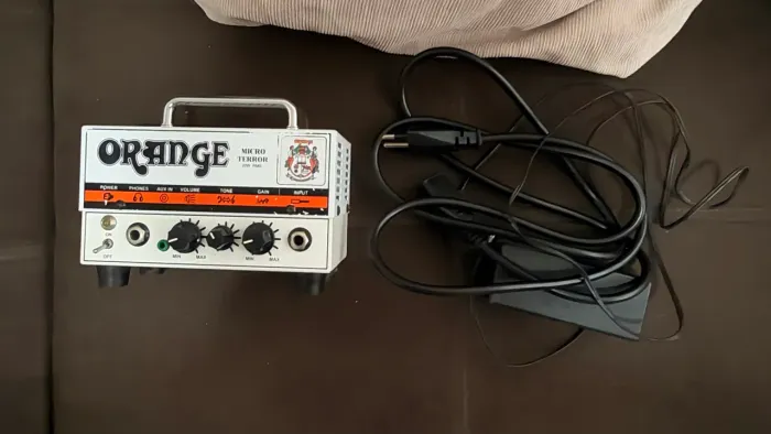 Amplificador Orange Micro Terror 20w
