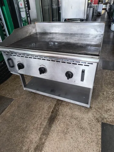 Chapa Inox Gás 950 mm x 750 mm Gabinete Inox ótimo estado