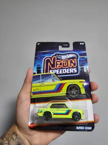 Hot Wheels BMW 2002 Neon Speeders Amarelo/Verde Néon Lacrado