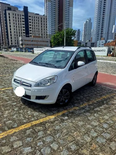 Fiat Idea Attractive 1.4 Fire Flex 8V 5P 2014