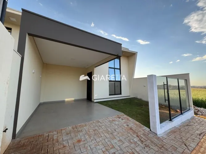 Casa à venda em excelente localização no bairro CRISTO REI, TOLEDO - PR