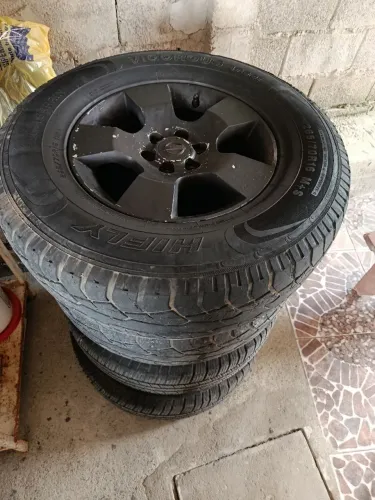 ..Vendo rodas aro 16 originais da Nissan frontier 