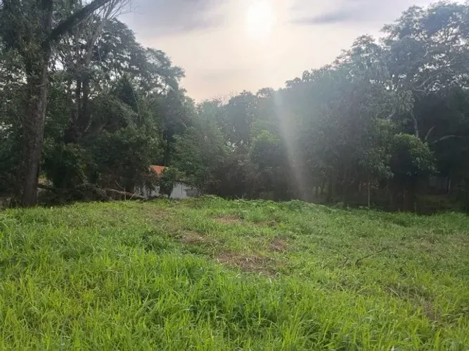Lote de 1.517m² no Portal de Pirapora - Regularizado | Aceita Veículo
