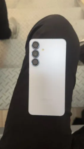 SAMSUNG S25