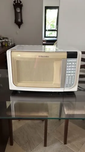 MICRO-ONDAS 31 litros