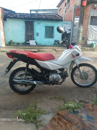 Pop 2023 110i moto muito conversada
