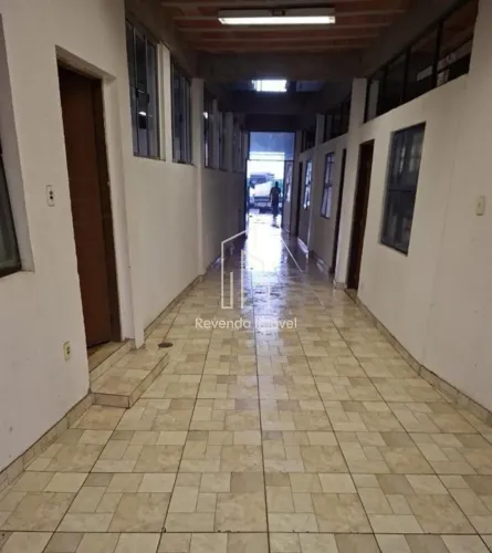 Prédio Comercial de Alto Potencial para Saúde em Osasco-SP: 10 Salas, 7 Banheiros, 632m² d