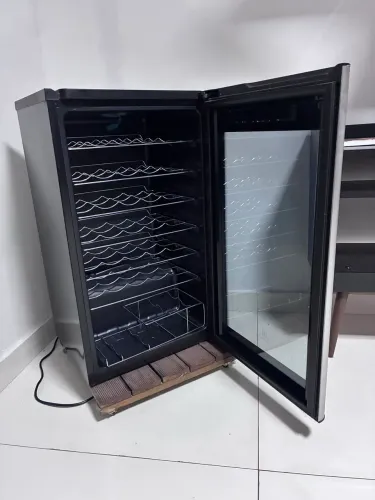 Adega Electrolux 34 Garrafas
