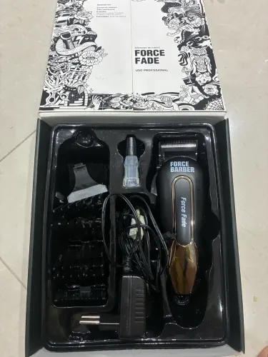 Barbeador force 1