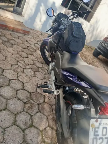 CB 300.impecavel