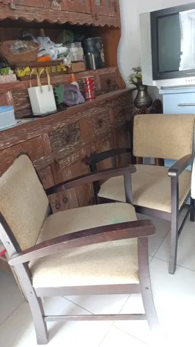 Cadeiras Poltronas em madeira e estofadas Design Unico, de Bom gosto.