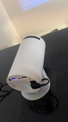 Projetor HY300