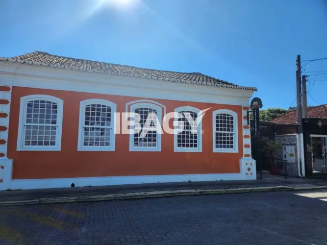 Oportunidade! Casa em Sambaqui - Florianópolis