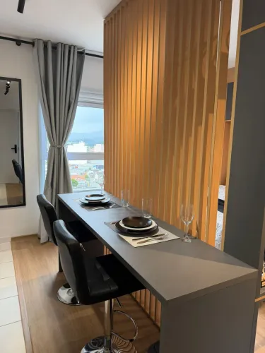 Studio de 26m2 no Centro de Mogi - mobiliado - Porteira Fechada
