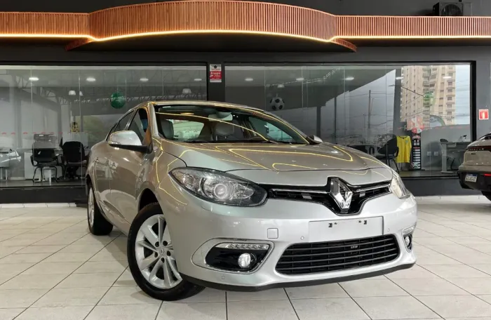 Renault Fluence Sedan Privilège 2.0 16V Flex AUT 2016