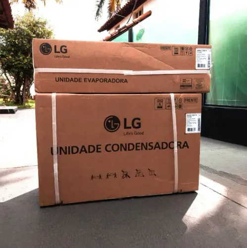Ar-Condicionado LG Dual Inverter Voice +AI 12.000 BTU Frio 220V