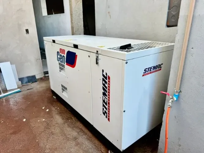 Gerador STEMAC 32/30 kVA (32kVA/30kVA) 2024