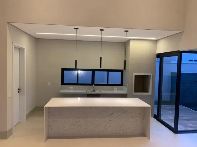 Casa de Condomínio Belvedere II com 3 suites