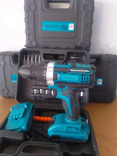 PARAFUSADEIRA 2 em 1 Com todos os acessórios na maleta 