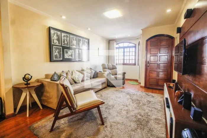 Casa à Venda - Água Fria, 3 Quartos, 180 m2