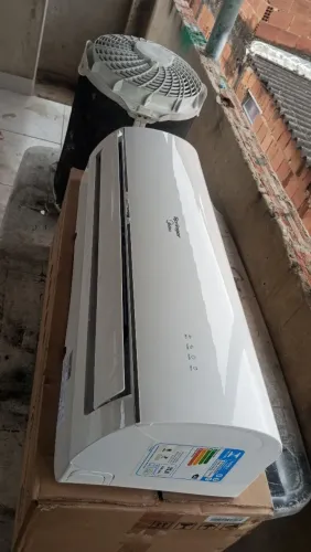 AR CONDICIONADO SPLIT 12.000Btu