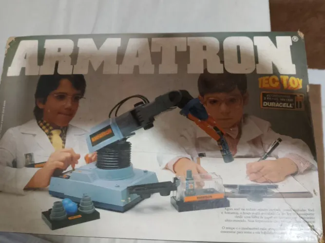 Armstron TEC toy