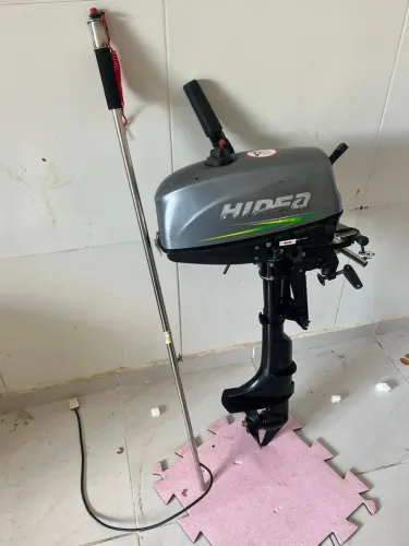 Motor Hidea 4HP com Haste de Aceleração e tanque com abastecimento remoto.