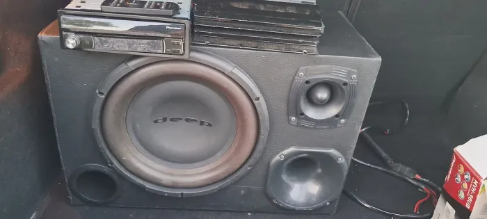 Som automotivo completo: DVD Pioneer "Ayrton Senna" Bluetooth + Corzus + Trio 12? 