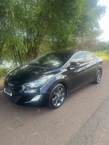Hyundai Elantra GLS 1.8 16V Aut. 2012