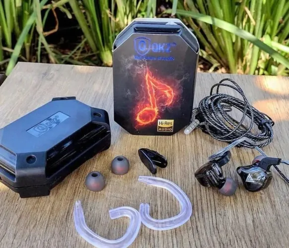 Fone de ouvido QKZ AK6 com borrachas extra
