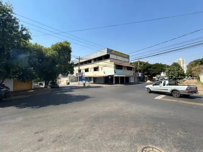 PREDIO COMERCIAL- ST. DOS FUNCIONARIOS