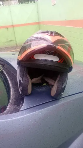 Capacete yohe