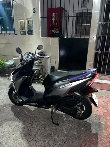 Vendo uma elite 125