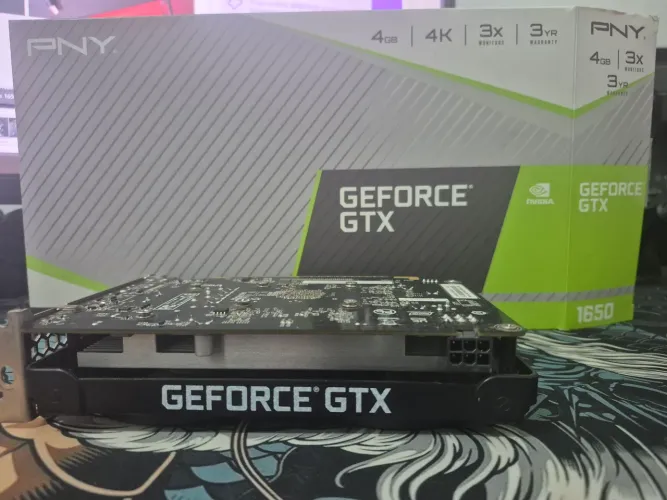 GTX 1650 4GB - Excelente estado, com caixa e manual