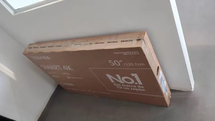 Tv 50 Toshiba nova lacrada