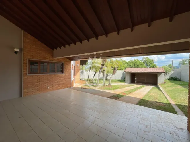 Casa à venda com piscina - Jardim Novo Mundo - Jundiai/SP.