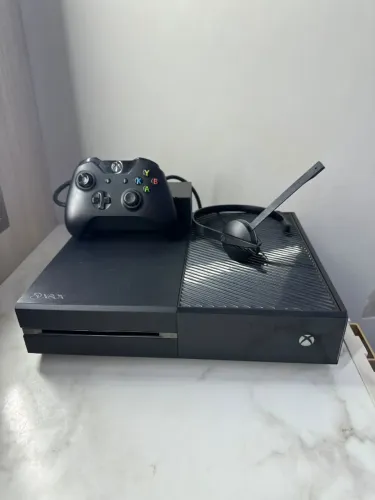 Xbox One - 1TB SSHD